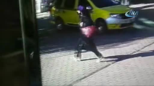 Bursa'da kadın dolandırıcı yakayı ele verdi