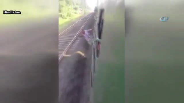 Trenden sarkarak sonunu hazırladı