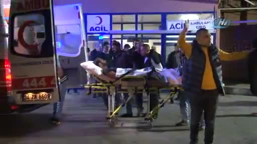 Lüks sitedeki villada silahlı kavga: Ölü ve yaralılar var