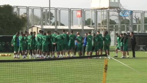 Bursaspor Teknik Direktörü Le Guen: "Zor bir karşılaşma bizi bekliyor"