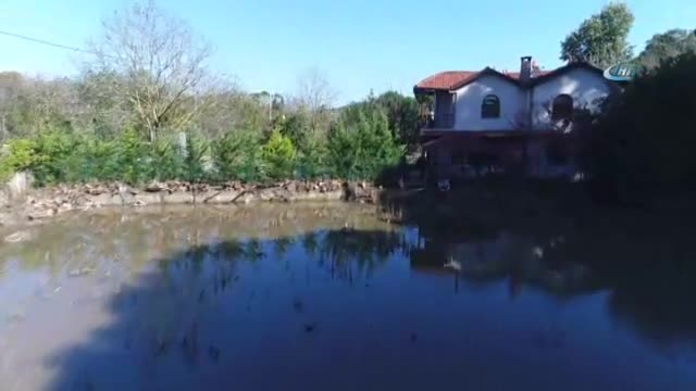 Sular altında kalan mahalle havadan görüntülendi