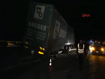 Asker adayı gençlerin otomobille gezisi faciayla bitti!