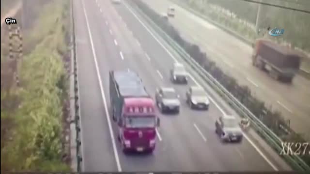 Keçiler zincirleme kazaya yol açtı: 2 ölü