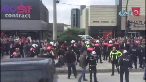 Bursa'da mahallelinin üst geçit ve tramvay inşaatı isyanı!