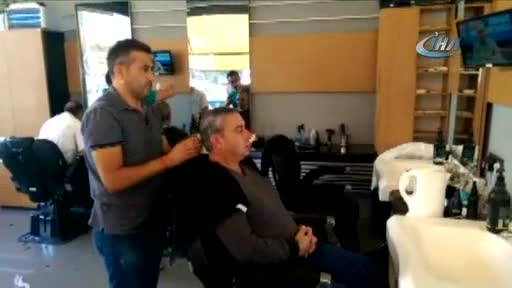 Sigaraya vereceği parayı 14 ay biriktirdi araba aldı