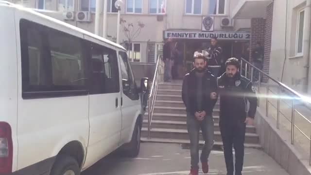 Bursa polisinden uyuşturucu satıcılarına operasyon
