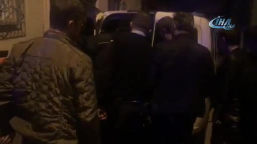 Bursa'da madde bağımlısı genç babasını ve kız kardeşini yaraladı