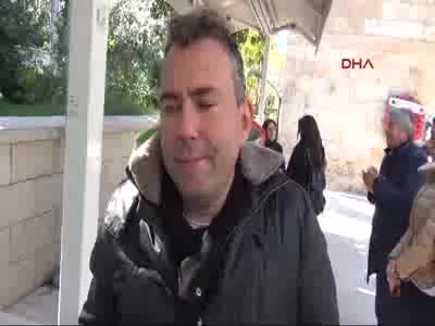 Bursa'da oğluyla telefonla konuşurken aracın çarpmasıyla öldü