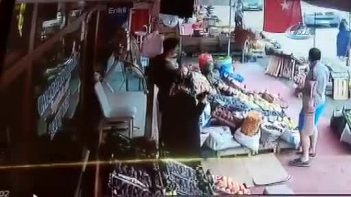 Bursa'da kadınların tezgah kavgası