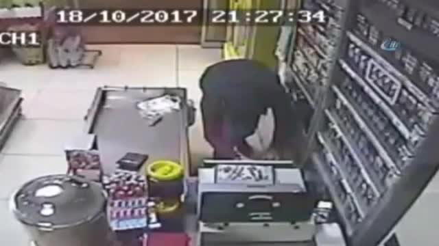 Paraları böyle götürdü