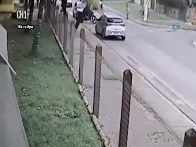 Freni patlayan kamyon dehşet saçtı
