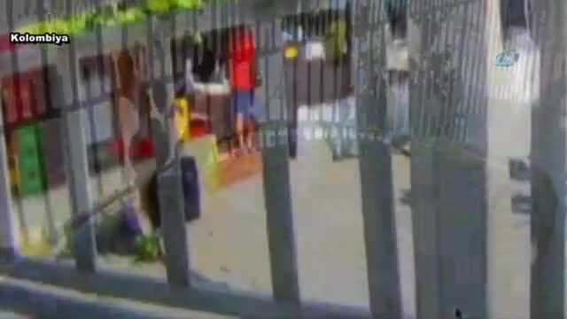Sokak ortasında infaz kamerada