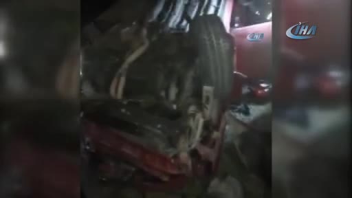 Bursa'da takla atan araçtan yaralı olarak kurtarıldı