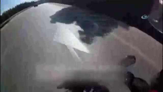 Tartışma ve ani frenle oluşan kaza kamerada