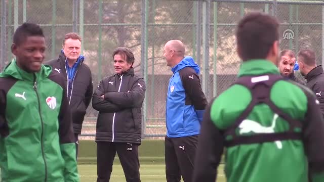 Bursaspor'da Karabükspor maçı hazırlıkları sürüyor