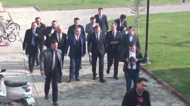 Başbakan Yardımcısı Çavuşoğlu'ndan Bursa'da ortaokul öğretmenine ziyaret
