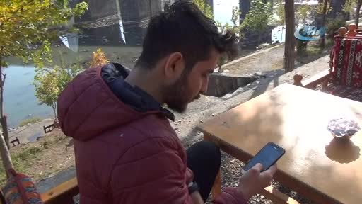 Kardeşini kafede sevgilisiyle görünce... 'Melis ne olur artık gel'