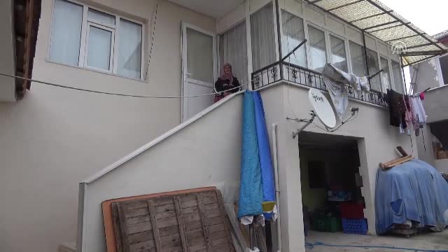 Bursa'da bankaya girerken ayakkabısını çıkarmıştı o anları anlattı