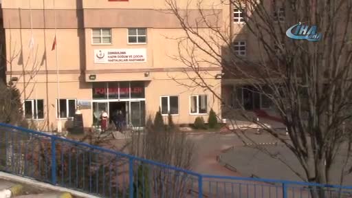 Hastanenin tuvaletinde doğuran kadın sifonu çekip bebeği öldürdü