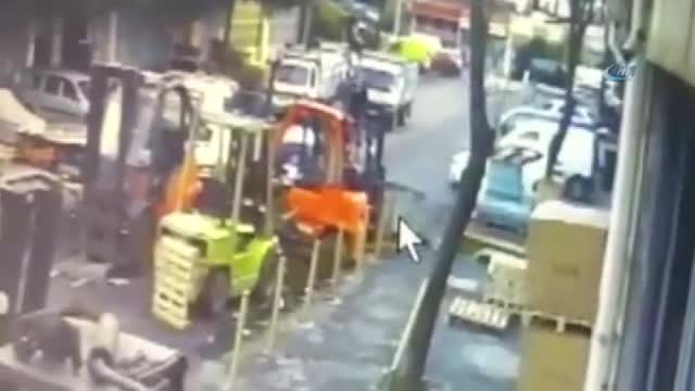 Hurdacılar ve kağıt toplayıcıların silahlı kavgası kamerada