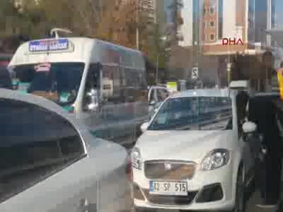 Dilenciden pişkin cevap: Ekmeğime mani olmaktan utanmıyor musun?