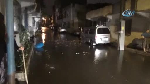 Bursa'da yağmur yağdı, evleri su bastı