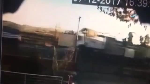 Feci kaza kamerada!