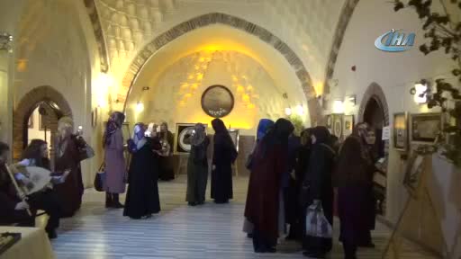Bursa'da Gelenekten Geleceğe Hat sergisi açıldı