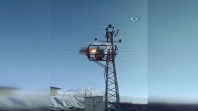 Elektrik trafosu bomba gibi patladı