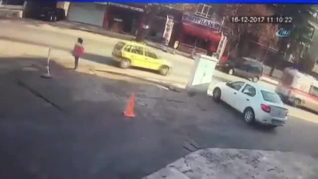 Az daha canından oluyordu
