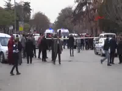 Otomobilde kanlı infaz! Baba ve oğlu kurşun yağmuruna tutuldu