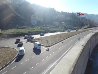 Duble yol yaparken köyün girişi unutuldu, tepki gösterdiler!