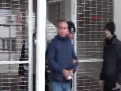 Karısının sevgilisini öldürmüştü cezaevine alkışlarla gönderildi