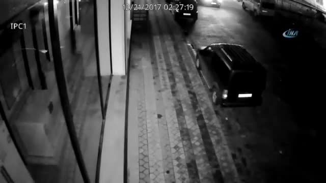 Film gibi hırsız polis kovalamacası kamerada