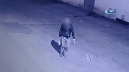 Bursa'da dayısının dükkanını kundaklarken kameralara yakalandı