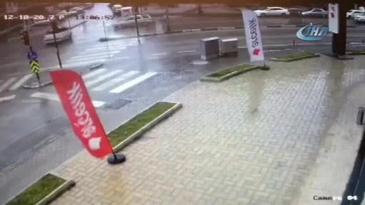 Bursa'da kafa kafaya böyle çarpıştılar