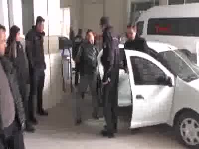 Kan donduran detaylar! Önce annesinin ayaklarını öptü...