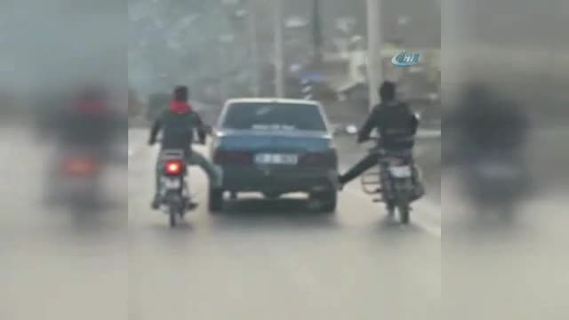 Arıza yapan otomobile 'ayaklı' destek kamerada