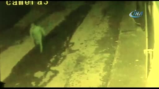 Önce dövdüler sonra polise teslim ettiler