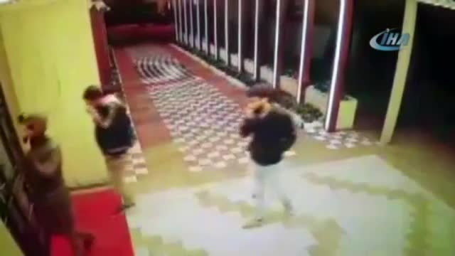 Düğün salonu hırsızları kamerada