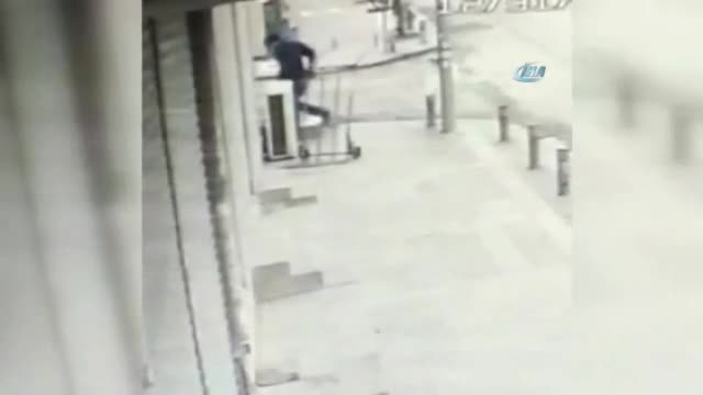 Hırsızın rahatlığı bu kadarına da pes dedirtti