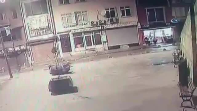 Pidecideki silahlı saldırı kamerada