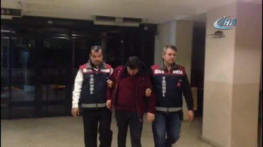 Bursa'da sadaka kutusu çalarken güvenlik kameralarına takılan hırsız yakalandı
