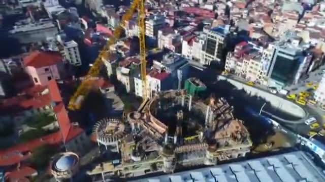 Taksim Camii'nin inşaatındaki son durum havadan görüntülendi