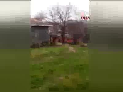 O görüşme cinayeti ortaya çıkardı! 'Kızınız öldürüldü, yerde yatıyor'