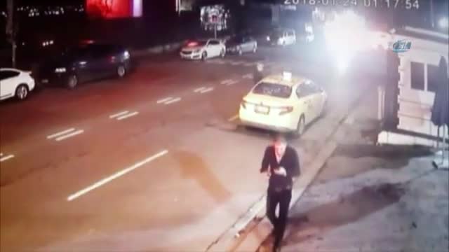 Gece kulübüne silahla saldırı kamerada