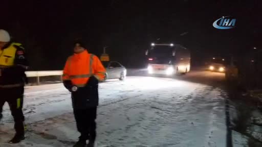 Çanakkale-Balıkesir karayolu trafiğe kapandı