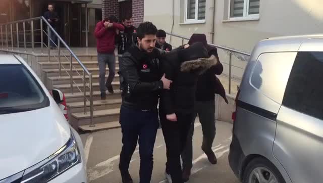 Bursa'da narkotik ekipleri zehir tacirlerini çökertti