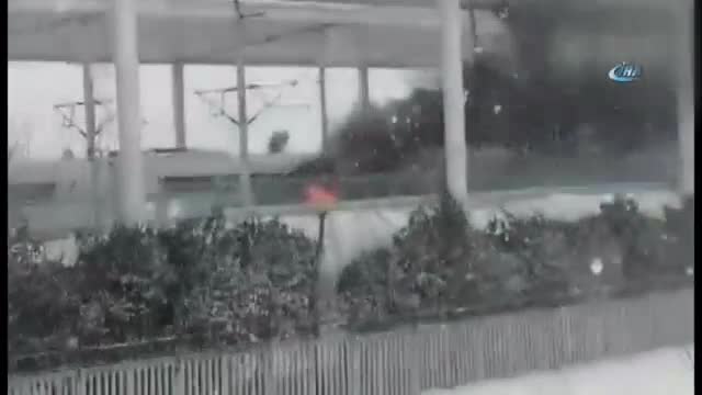 Çin'de hızlı tren alev aldı