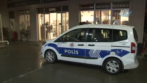 Ünlü giyim mağazasında soygun!